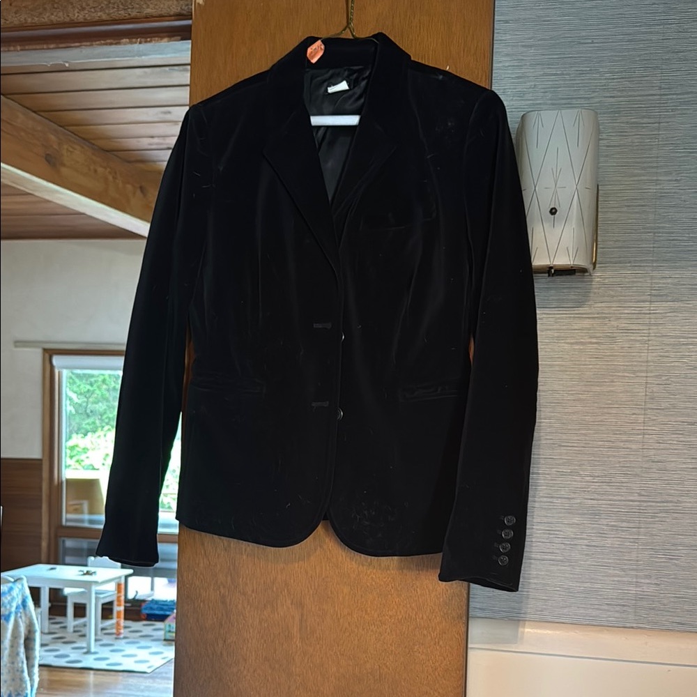Elegant Black velvet Women's Blazer